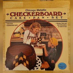 Chicago Metallic Checkerboard Cake Pan Set - Brown and Black